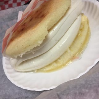Arepa Queso/Cheeese