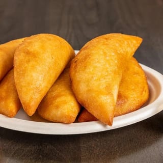 Emp. Ven. Potato and Cheese / Papa Y Queso