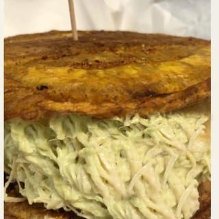 Patacon Pepiado/Chicken&Avocado Cream