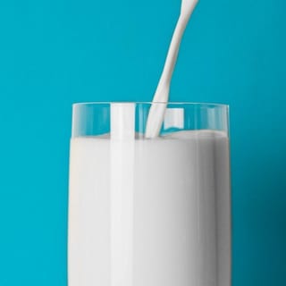 Leche Med 8 oz