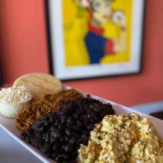 Plato Criollo (Criollo Breakfast)