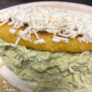 Cachapa Queso y Reina Pepiada